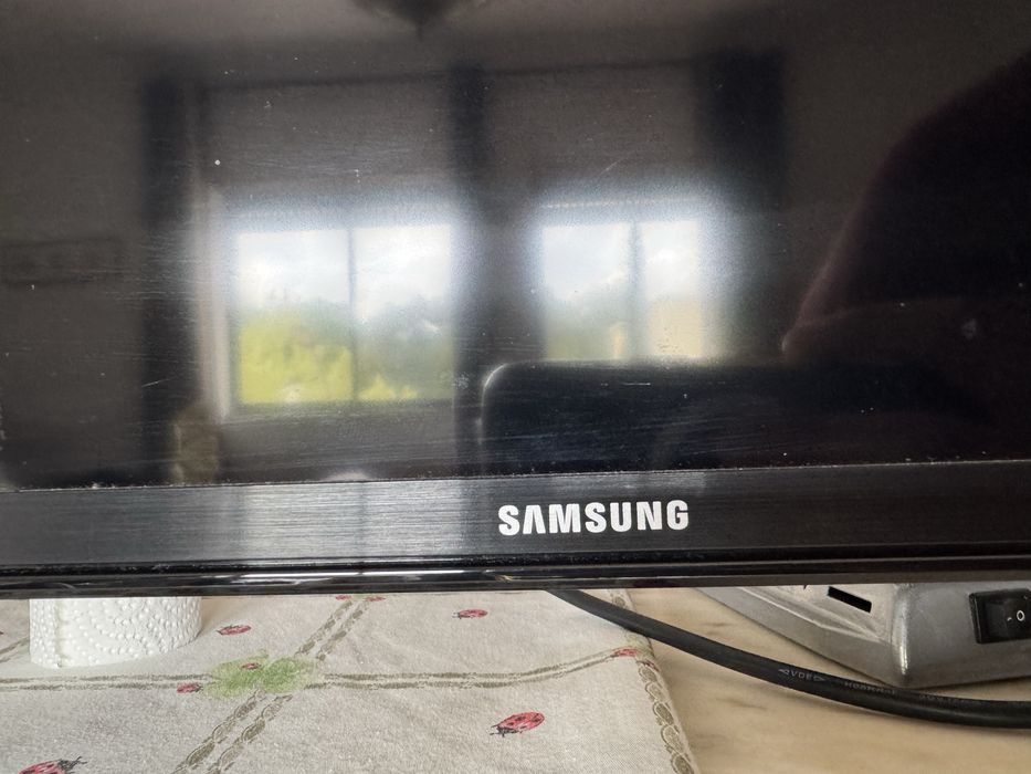 Smart TV Samsung 4K Ultra HD 43”-109 cm