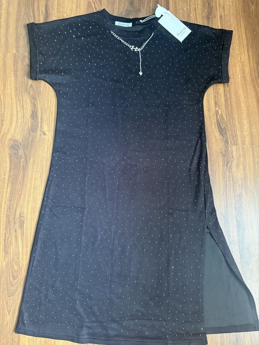 Sukienka czarna z cyrkoniami