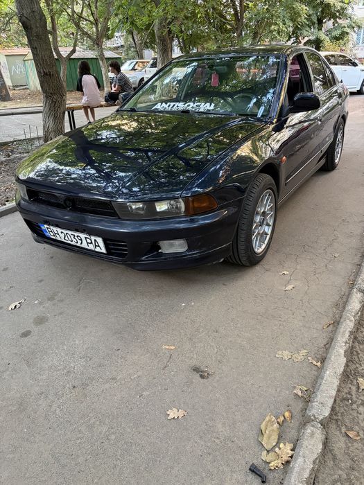 Mitsubishi galant 8