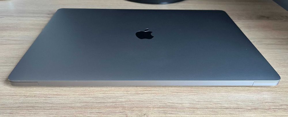 MacBook Pro 16" 16GB / 1TB / Intel Core i9