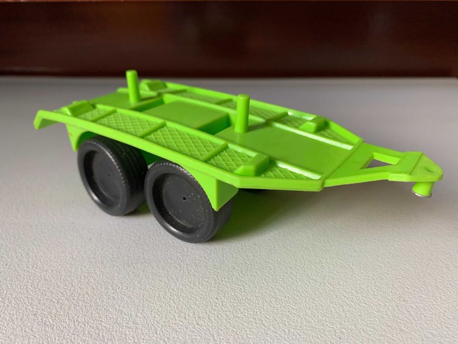Towed Toy