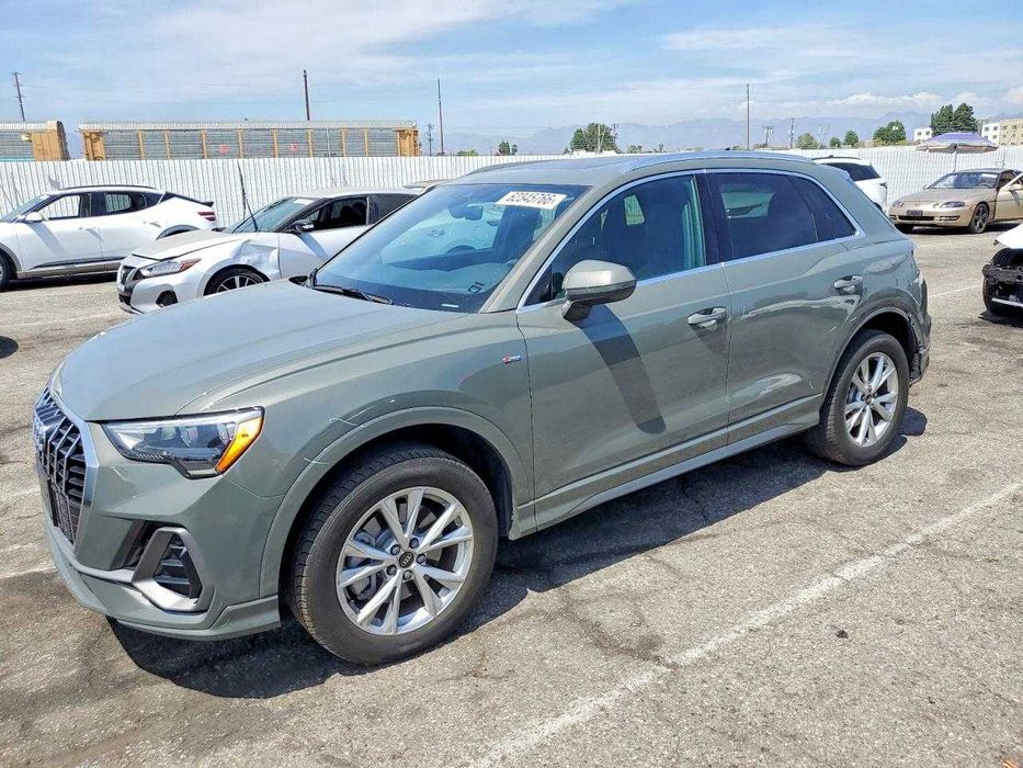 2022 Audi Q3 Premiun S Line 45 /
