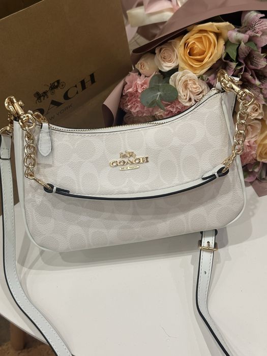 Сумка Coach Teri Shoulder Bag in Signature Canvas