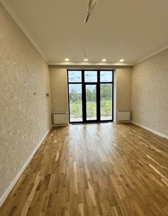 Продаж БУДИНКУ на 10 сот, центральні комунікації, газ, котеджне містеч