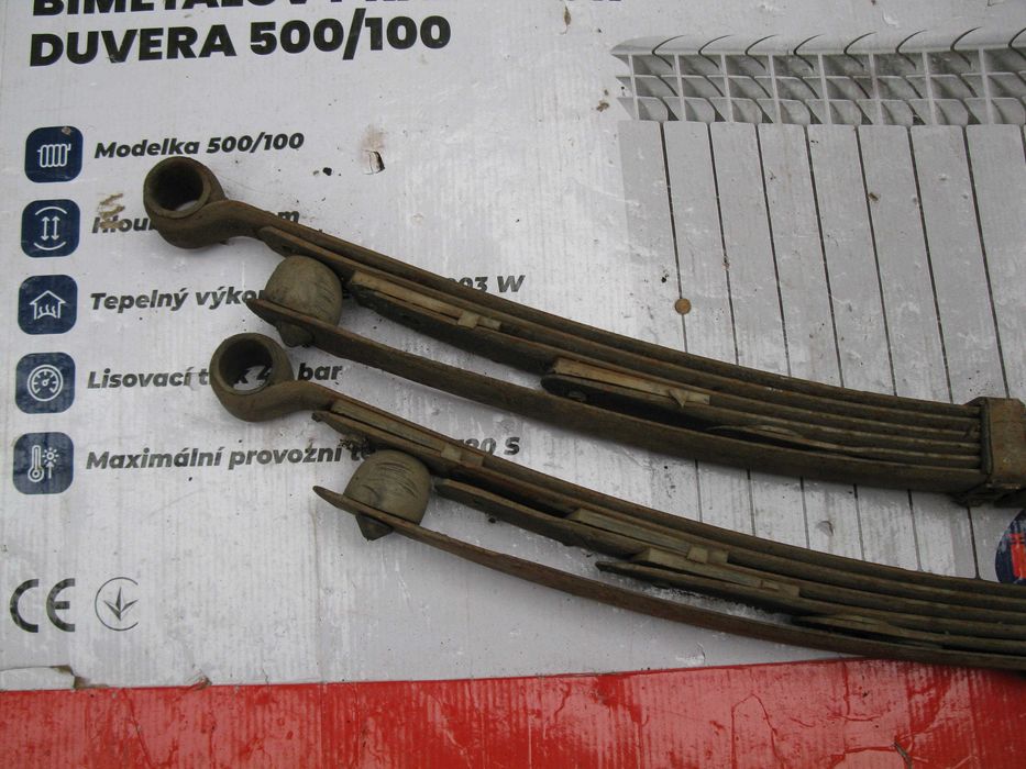 рессоры москвич или прицеп