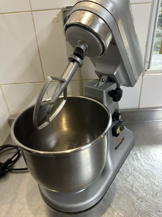 Планетарний міксер Pluton-7