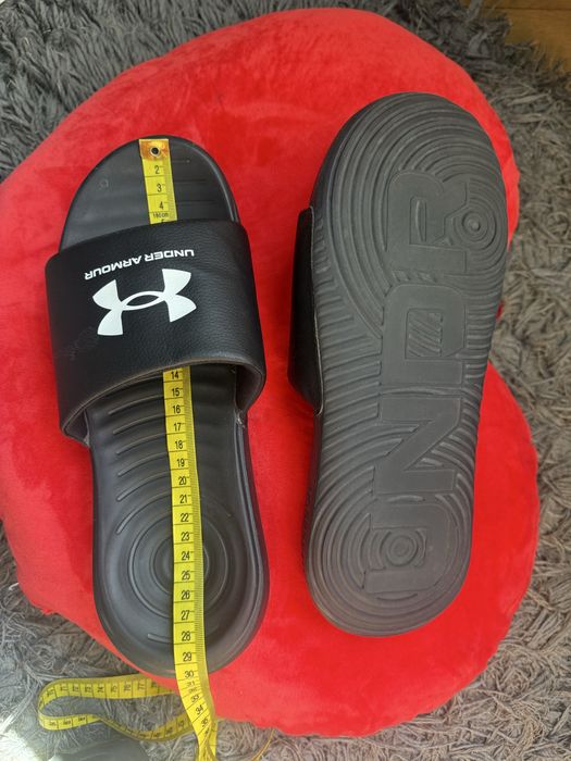 Klapki Under Armour 45, stan bdb