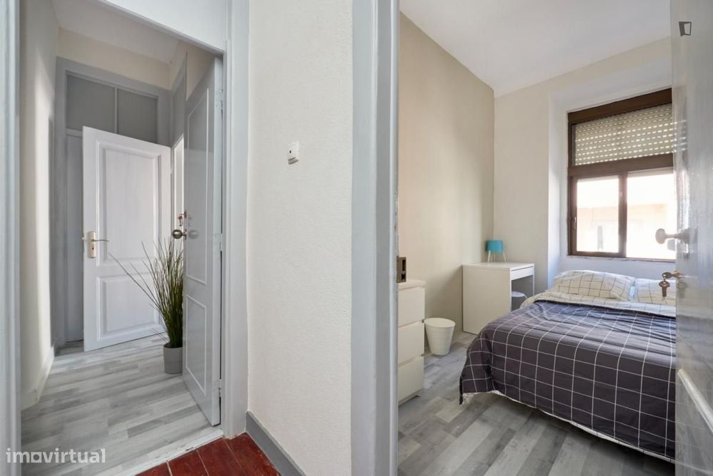Quarto - localizado em Penha de França Lisbon