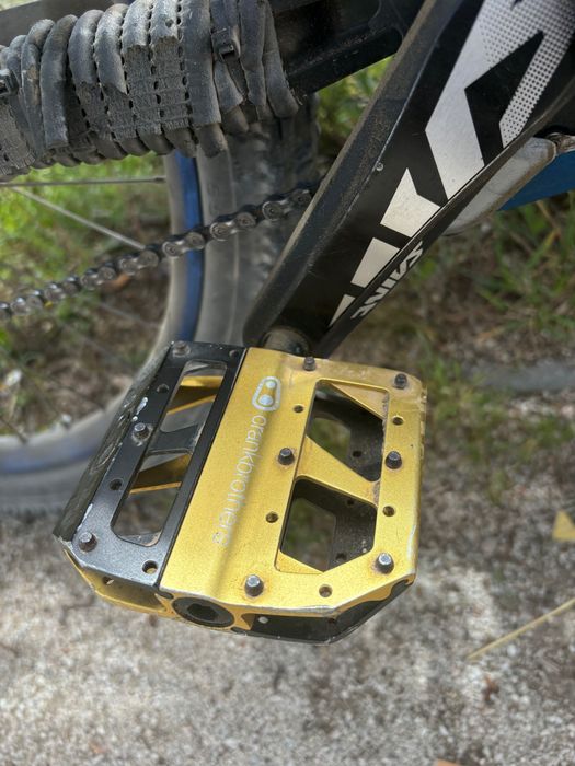Bicicleta down hill GIANT GLORY