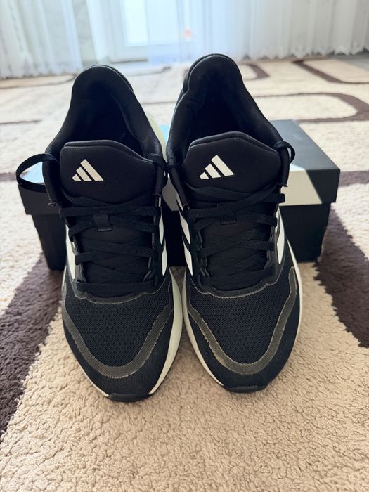 Кросівки Adidas 38 розміру