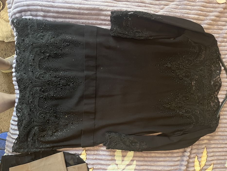 Платье черное б/у