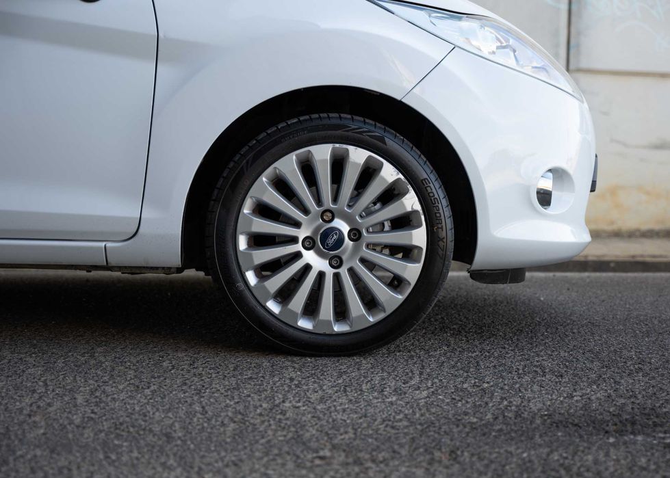 Ford Fiesta 1.25 Titanium || Nacional // GARANTIA - 115 000 km