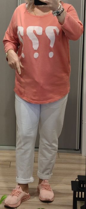 Bluzka koralowa z aplikacją. Rękaw 3/4
Wymiary mierzone na płasko
Dług