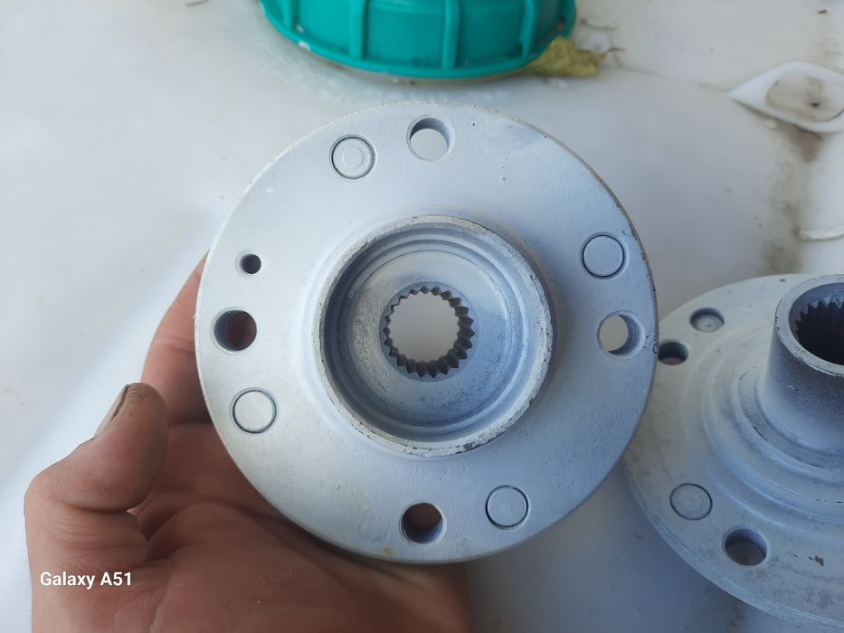 Ступица Volkswagen Golf 2