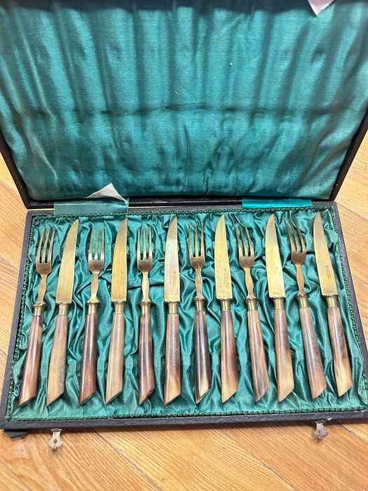 Набро антикварних  виделок  та ножів  Німеччина  1950 -1960