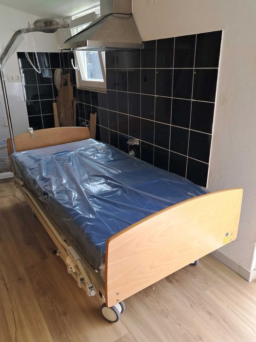 Cama articulada como nova 12 dias de utilização