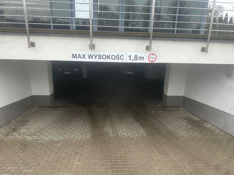 Miejsce postojowe w garażu ul.Chodzki 25 - Widok 2