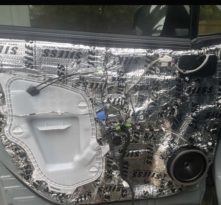 Wyciszenie wygłuszenie car audio samochodów osobowych dostawczych