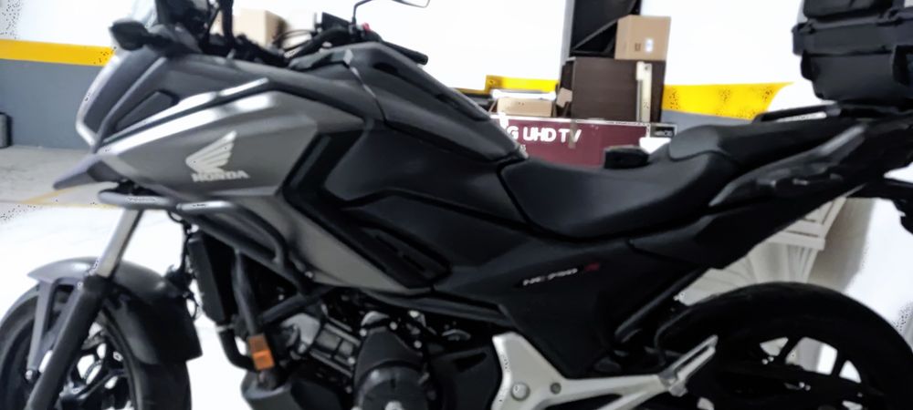 Honda nx 750x de 04/2019