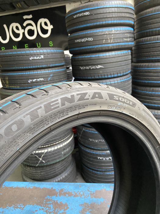 Pneus 225 / 45 R 19 Brigestone RFT