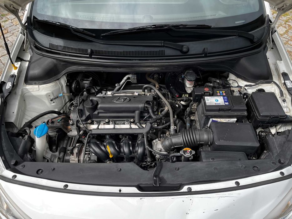 Hyundai i20 1.2 Blue Apenas 113 Mil Kms Nacional de 2016