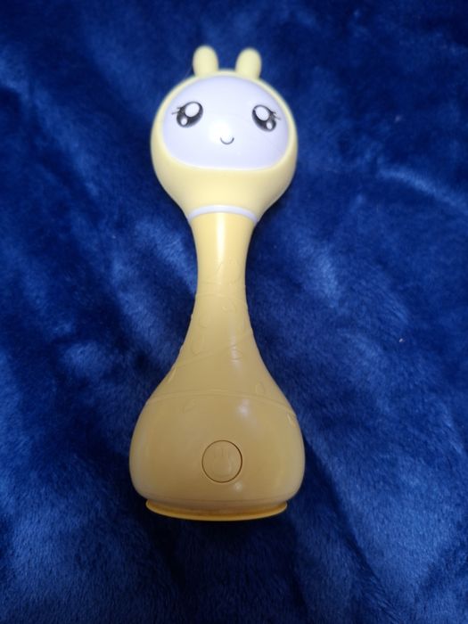 Іграшки м'які на колиску чи кроватку