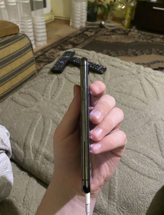 Айфон  Х 64Гб       .