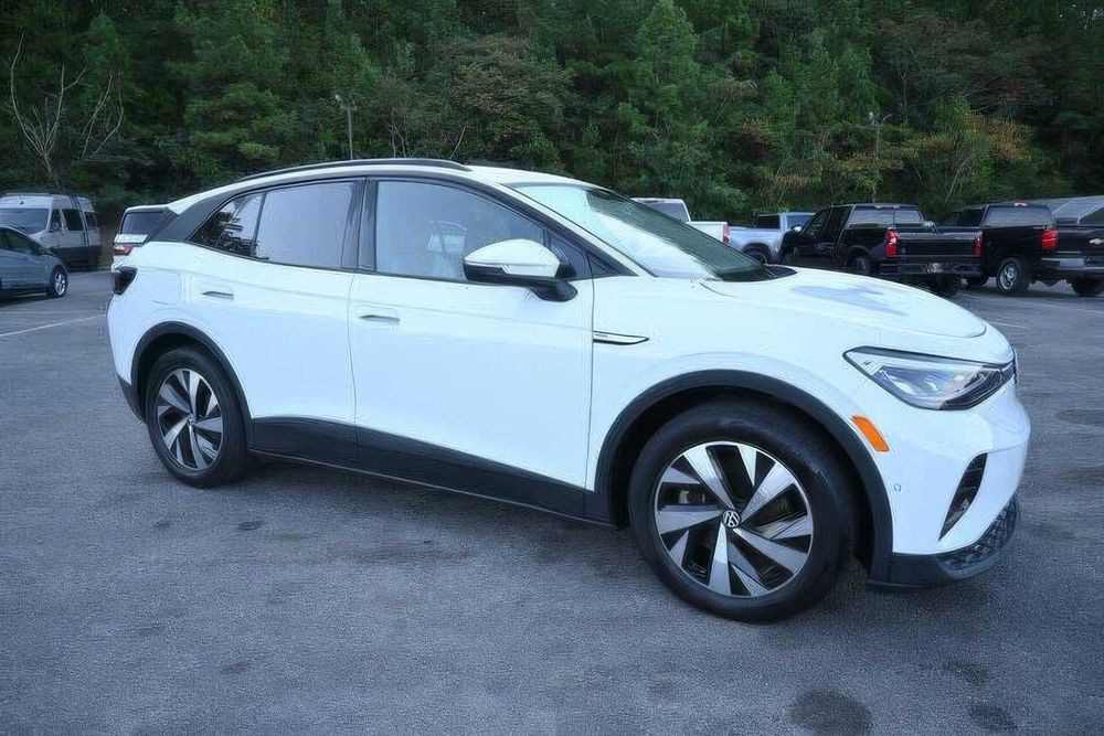 Volkswagen ID.4      2022