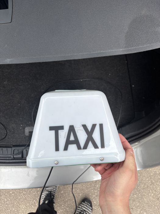 Kogut Bolt Taxi Uber