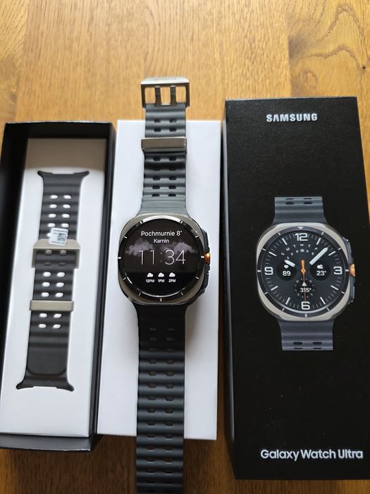 Samsung galaxy watch ultra LTE 64GB.