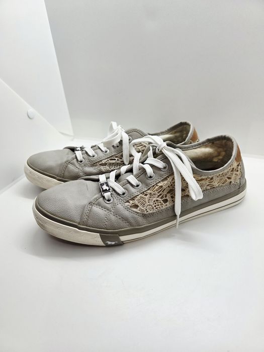 Szare półbuty Mustang 41 trampki koronka białe sznurówki sneakersy