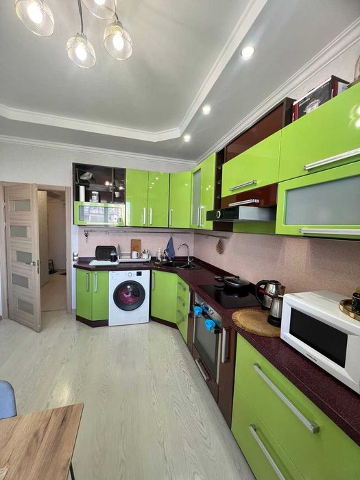 Продам 2-кімнатну квартиру на Маршала Говорова біля Парку Перемоги