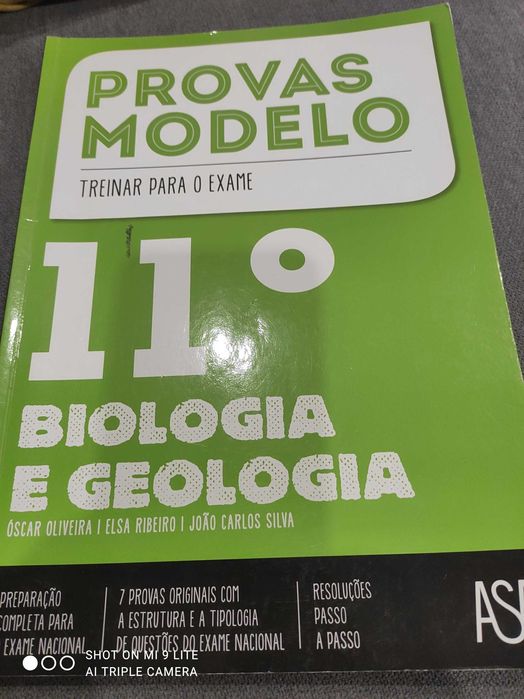 Livros de preparação para exames Biologia e Geologia 11 ano