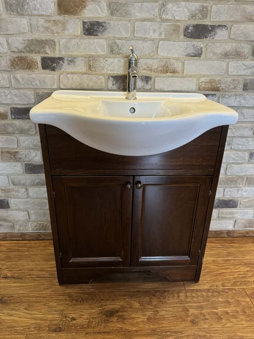 Szafka mahoniowa z umywalką