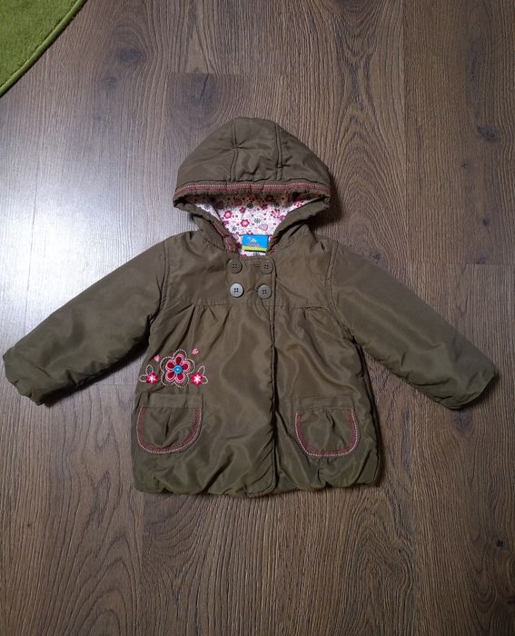 Демісезонна курточка на дівчинку до 2,5 років.