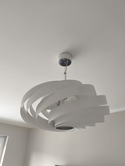 Lampa sufitowa biała