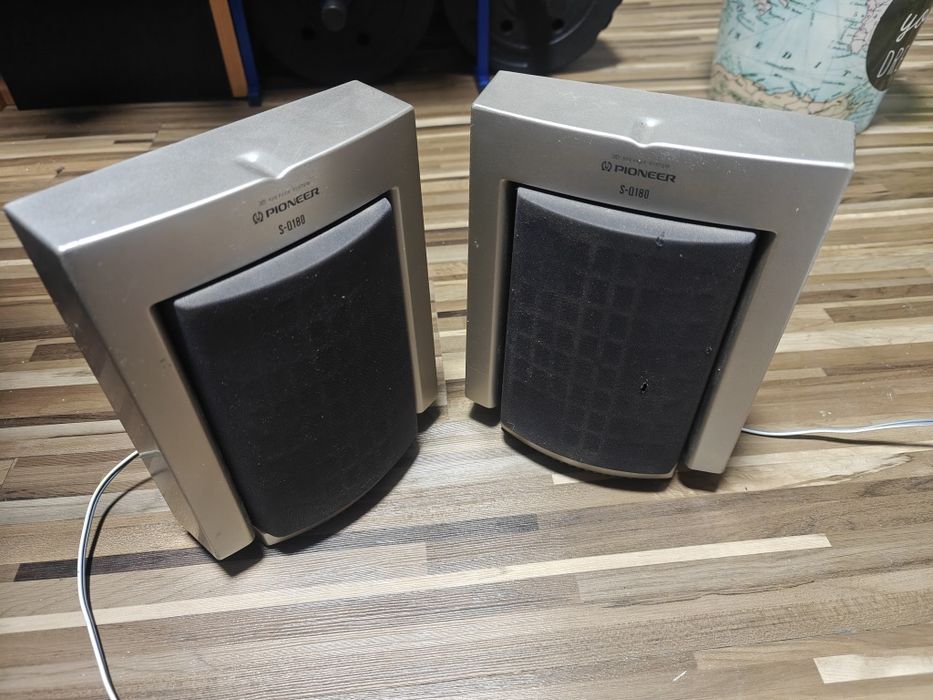 Kolumny PIONEER S-Q180-LR 8Ohm 30W Monitory Głośniki 

S-Q18O-LR

S-Q1