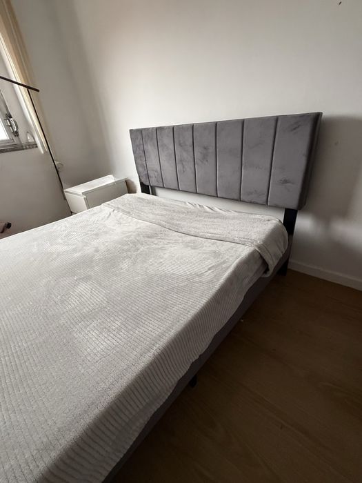 Cama  de Casal:  estrutura + colchão + estrado