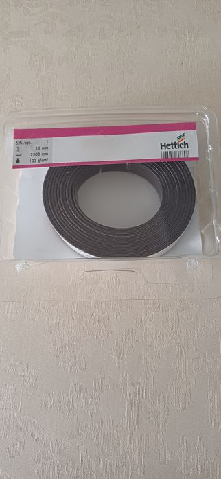 Cinta magnetica adesiva Hettich -2,5mt compr x 19mm larg