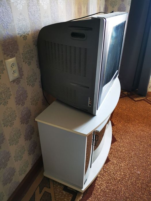 Телевизор samsung