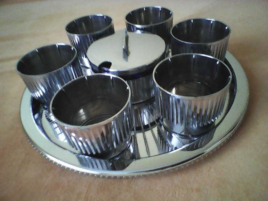 Ładny zestaw na tacy lata 70