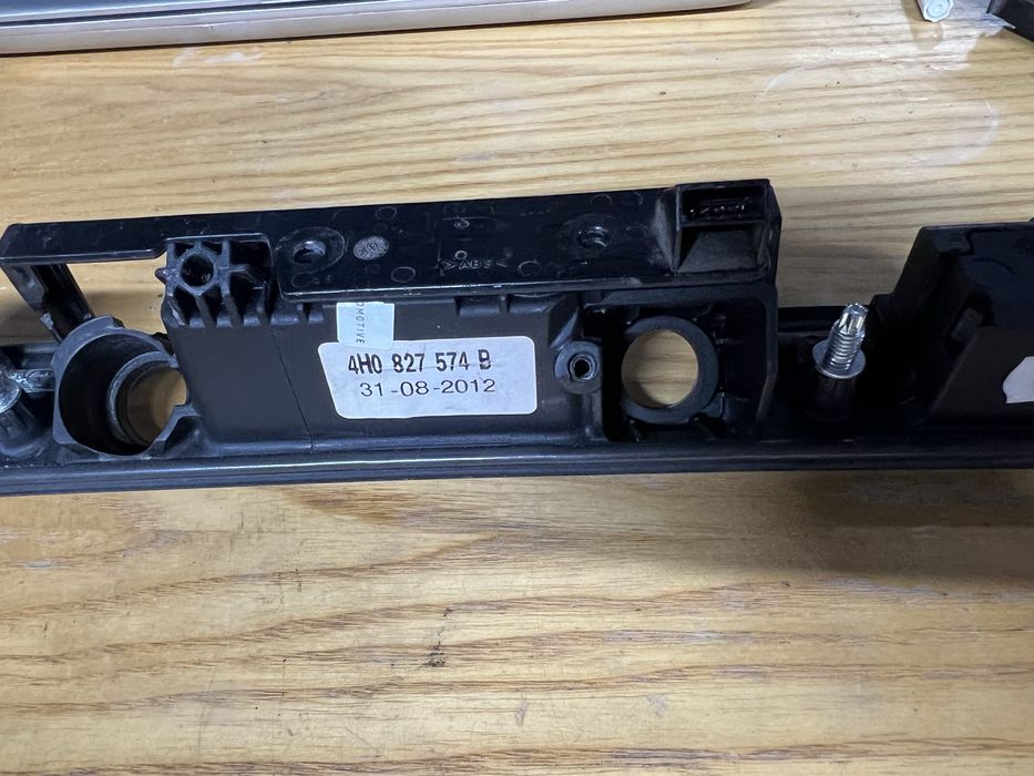 4H0827574B підсвітка номера Audi A8 Q7