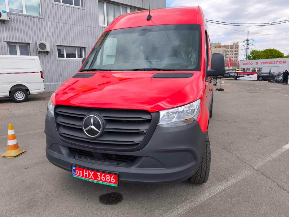 MERSEDES eSprinter electrica 54kw 200km 11м3
