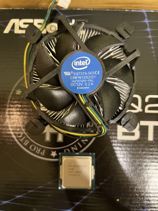 Процессор Intel Pentium G4400 3.3 GHz s1151, кулер Intel