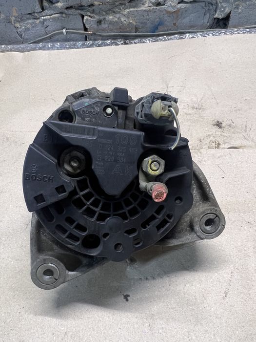 Генератор Opel Astra H Vectra C Meriva A Zafira B 13229984 0124325163