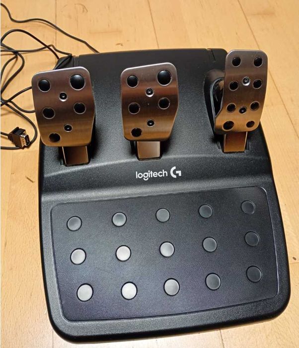kierownice logitech g920