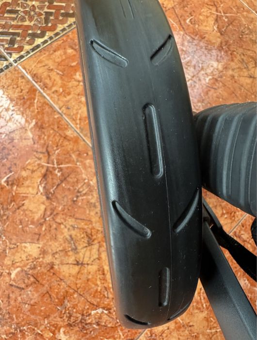 Thule sleek коляска для погодок, двійні червона. 2 люльки + 2 прогуля