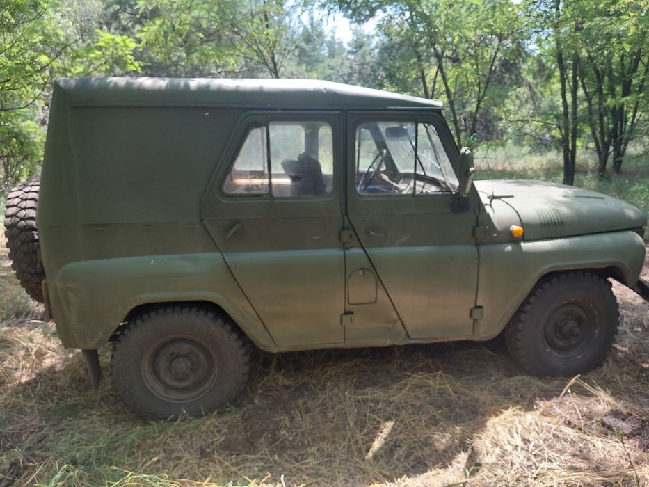 Уаз 469 2.4 бензин