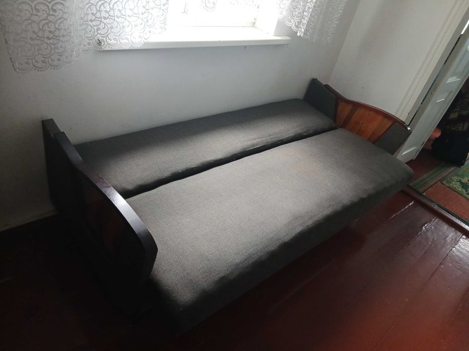 Продам диван книжка
