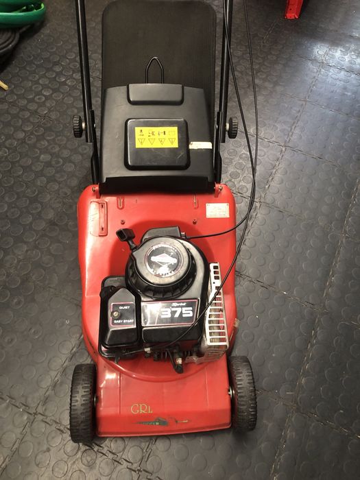 Vendo corta relvas Brigs & Stratton